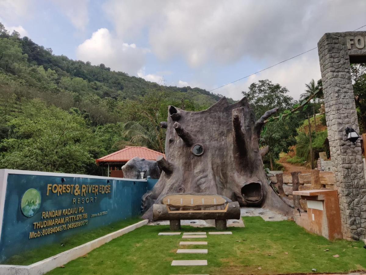 Forest And River Edge Resort Kannur Buitenkant foto