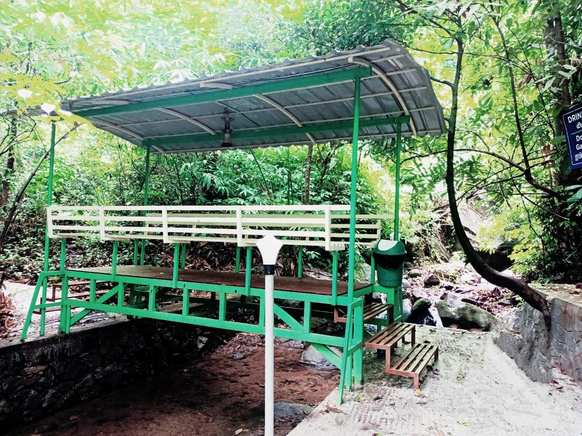 Forest And River Edge Resort Kannur Buitenkant foto